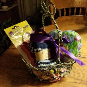 WIRE EASTER GIFT BASKET